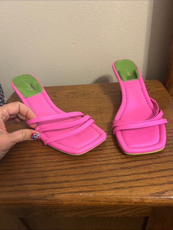 Circus by Sam Edelman Shoes - Circus by Sam Edelman Hot Pink Square-Toe Strappy Slide Sandals